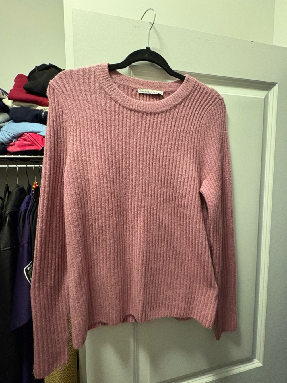Abercrombie & Fitch Dusty Rose Ribbed Crewneck Sweater
